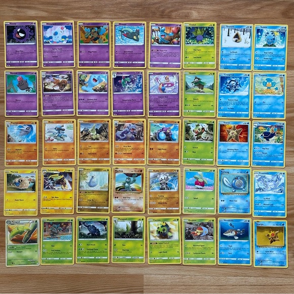 Lot of 450 Pokemon Trading Card Collection - Picture 7 of 16